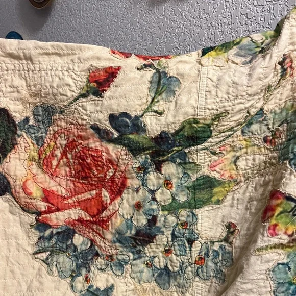 Magnolia Pearl Cream Floral Kimono - Picture 7 of 15